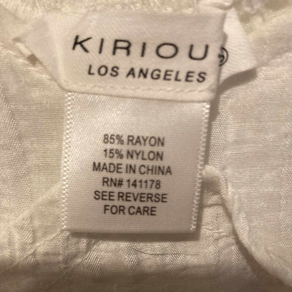 GORGEOUS Kirious Los Angeles white cropped top size SMALL - Picture 5 of 6